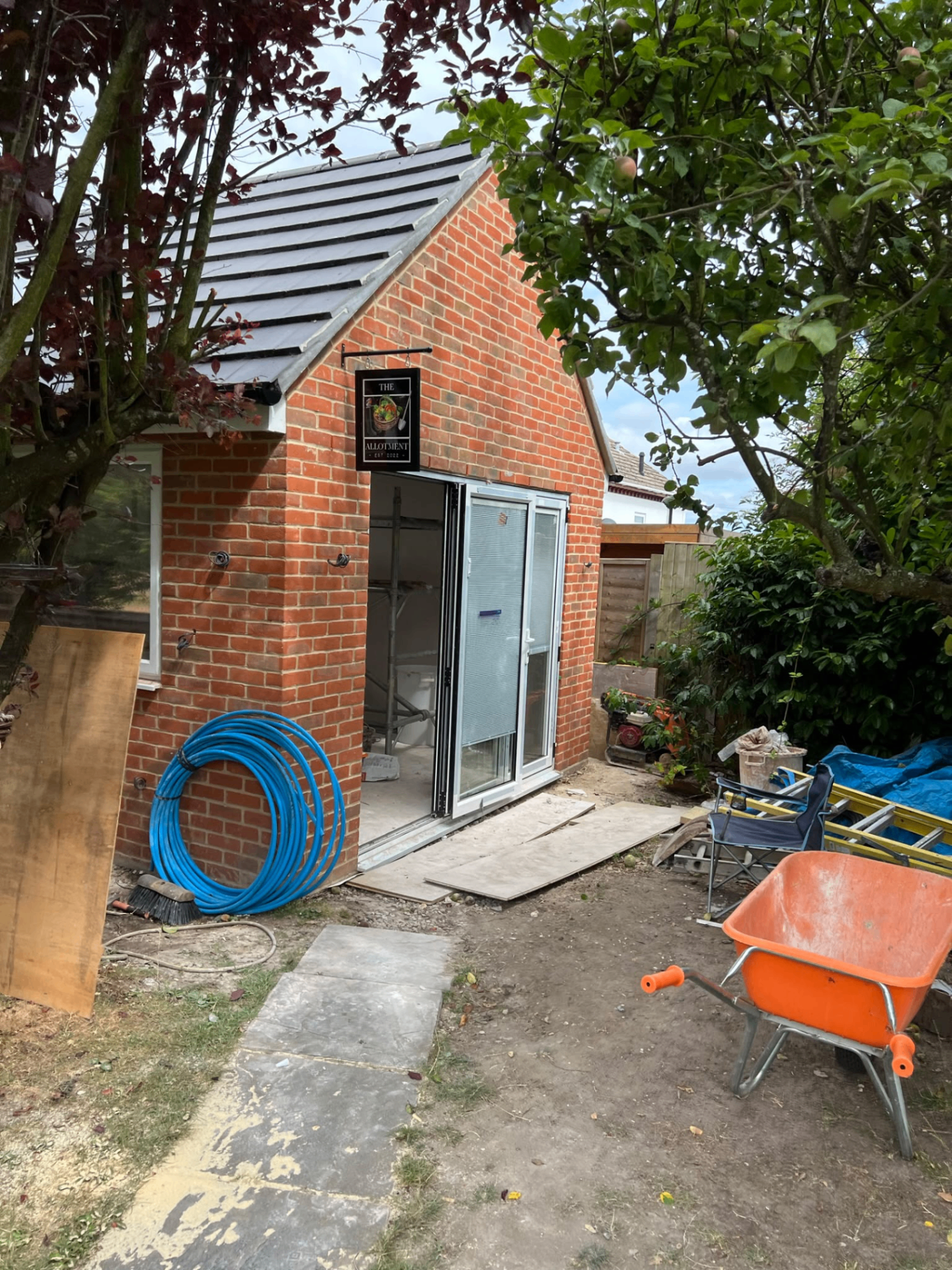 'The Allotment' - Games Room & Garden Bar in Hampshire - photo 1